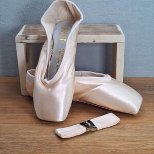 Bloch Serenade Strong Pointe Shoes Women 4.5 D Pink Ballet S0131 New Dance